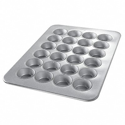 Large Muffin Pan 17 7/8 in W