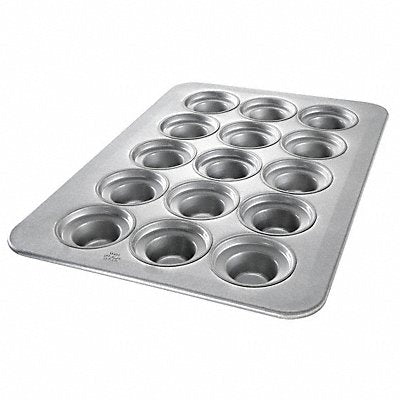 Large Crown Muffin Pan 17 7/8 in W