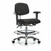 Vin CR Chair Med T AA FR Cast Blk